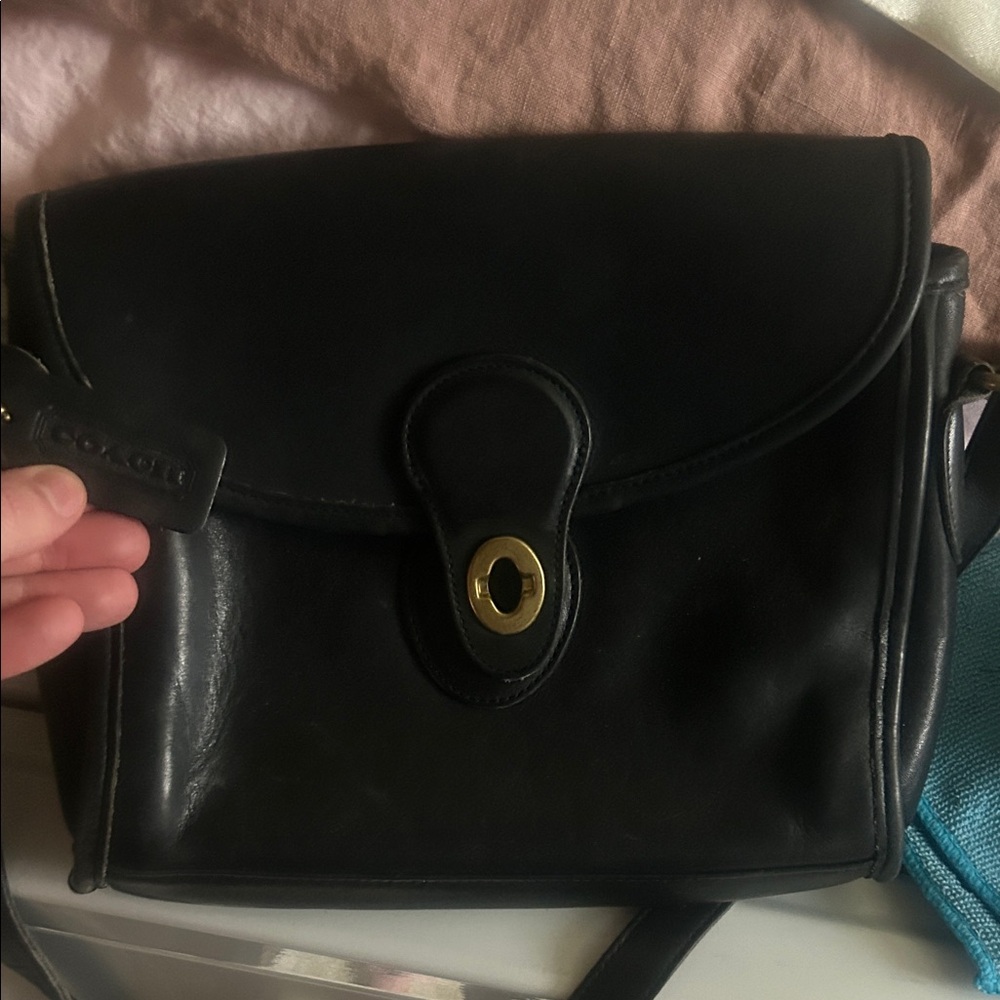 Vintage coach black crossbody